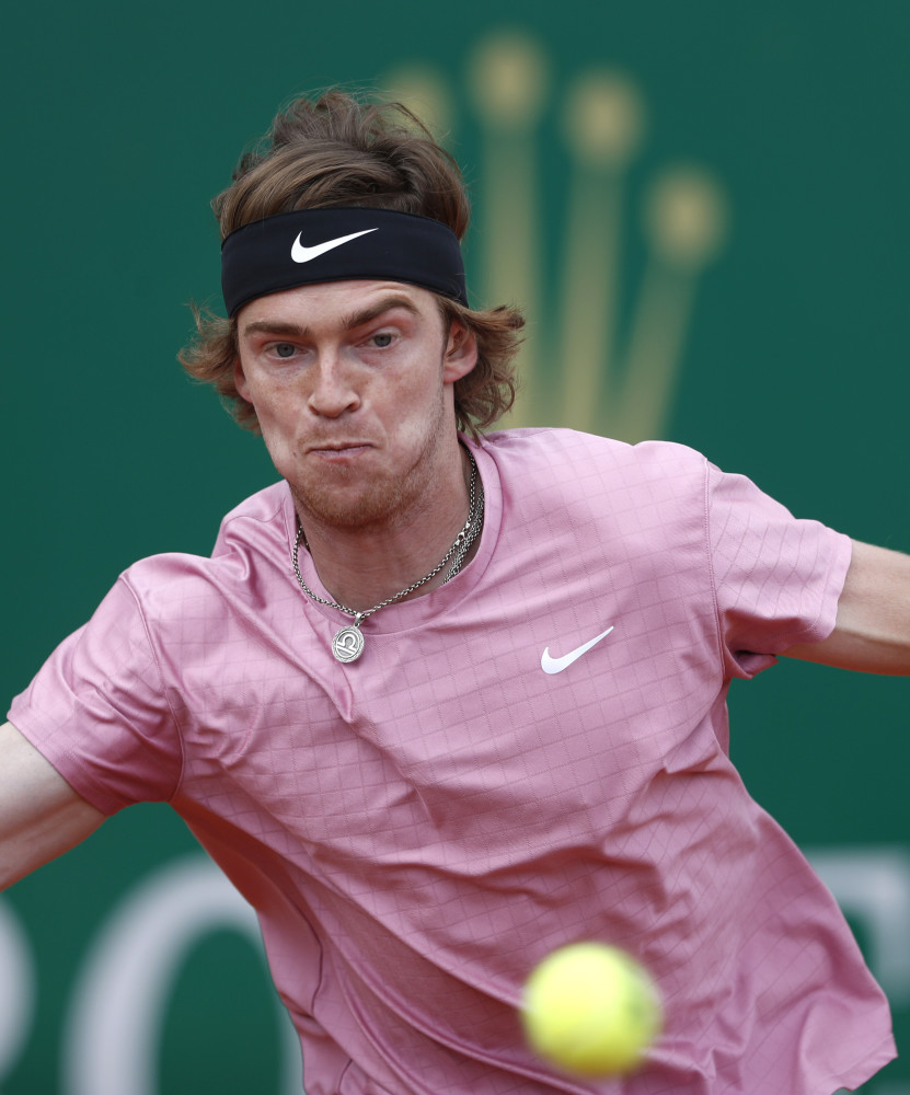 在体育和驾 在体育和驾