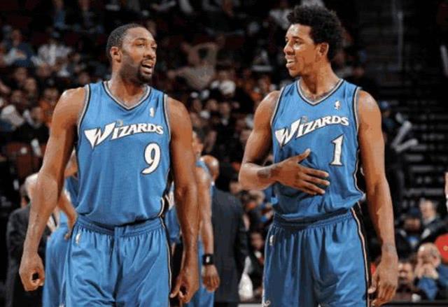 决赛当晚 决赛当晚